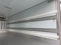 日野レンジャー冷凍車（冷蔵車）中型（4t）[写真11]