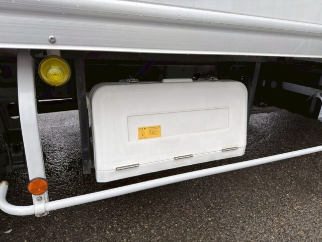 日野レンジャー冷凍車（冷蔵車）中型（4t）[写真17]