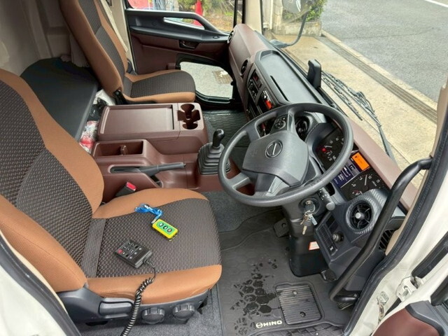 日野レンジャー冷凍車（冷蔵車）中型（4t）[写真26]