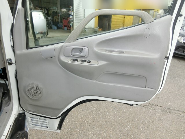 トヨタトヨエースダブルキャブ（Wキャブ）小型（2t・3t）[写真14]