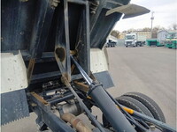 三菱ふそうキャンターダンプ小型（2t・3t）[写真13]