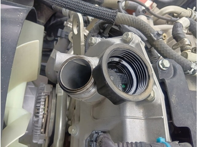 三菱ふそうキャンターダンプ小型（2t・3t）[写真20]