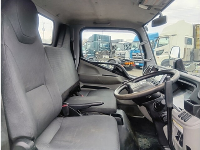 三菱ふそうキャンターダンプ小型（2t・3t）[写真22]