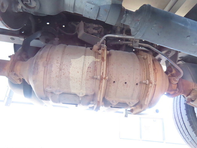 いすゞエルフ冷凍車（冷蔵車）小型（2t・3t）[写真13]