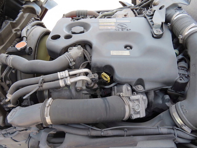 いすゞエルフ冷凍車（冷蔵車）小型（2t・3t）[写真14]