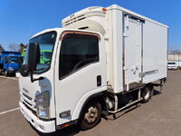 いすゞエルフ冷凍車（冷蔵車）小型（2t・3t）[写真01]