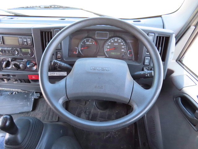 いすゞエルフ冷凍車（冷蔵車）小型（2t・3t）[写真22]