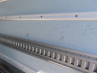 いすゞエルフ冷凍車（冷蔵車）小型（2t・3t）[写真33]