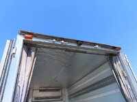 いすゞエルフ冷凍車（冷蔵車）小型（2t・3t）[写真37]