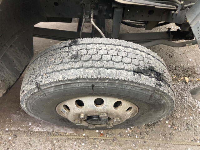 三菱ふそうファイタークレーン4段中型（4t）[写真19]