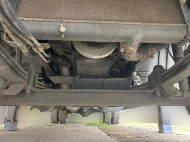 三菱ふそうファイタークレーン4段中型（4t）[写真24]