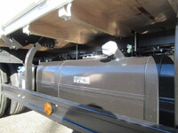 三菱ふそうキャンタークレーン4段小型（2t・3t）[写真16]