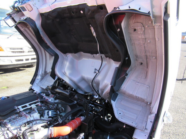 三菱ふそうキャンタークレーン4段小型（2t・3t）[写真22]