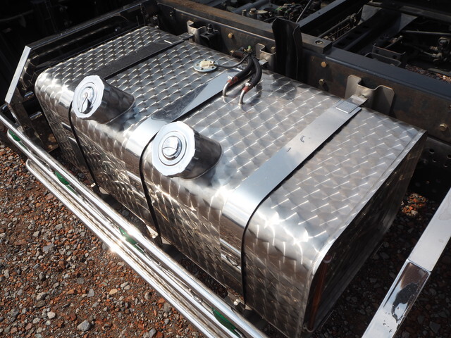 三菱ふそうファイターダンプ中型（4t）[写真25]