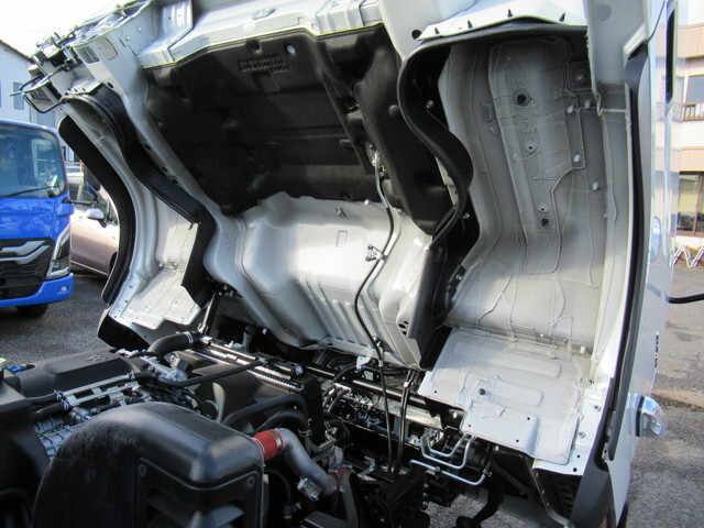 三菱ふそうキャンタークレーン5段小型（2t・3t）[写真21]