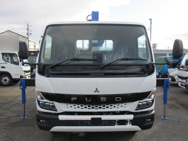 三菱ふそうキャンタークレーン5段小型（2t・3t）[写真08]