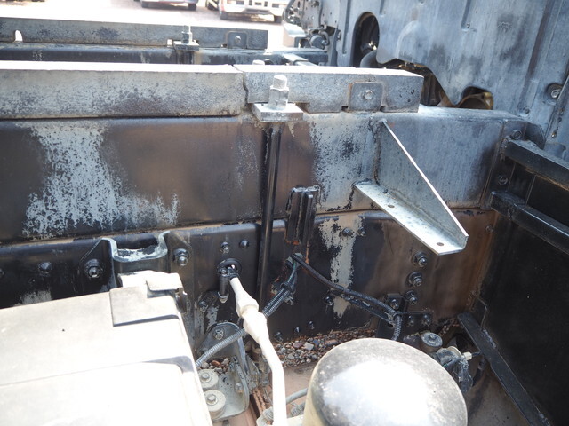 三菱ふそうスーパーグレートダンプ大型（10t）[写真11]