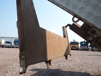 三菱ふそうスーパーグレートダンプ大型（10t）[写真19]