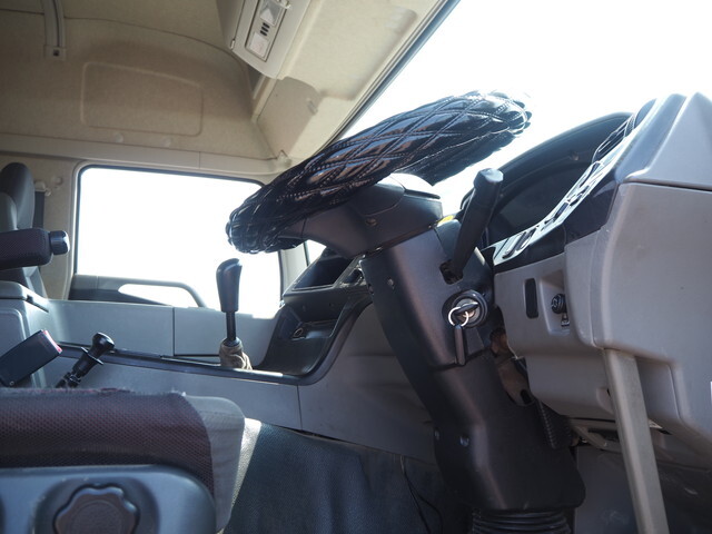 三菱ふそうスーパーグレートダンプ大型（10t）[写真34]