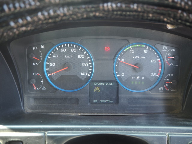 三菱ふそうスーパーグレートダンプ大型（10t）[写真39]