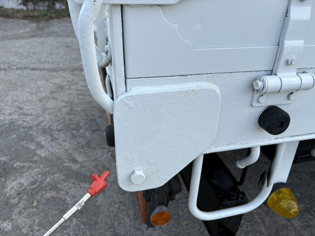 いすゞギガ平ボディ大型（10t）[写真38]