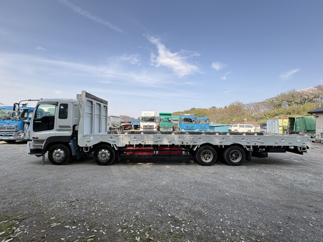 いすゞギガ平ボディ大型（10t）[写真05]
