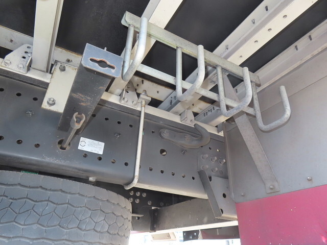 日野プロフィアアルミウイング大型（10t）[写真12]