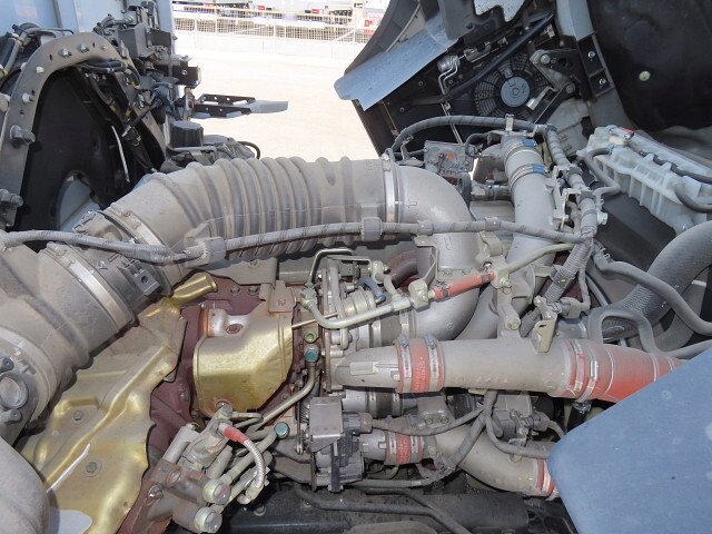 日野プロフィアアルミウイング大型（10t）[写真17]