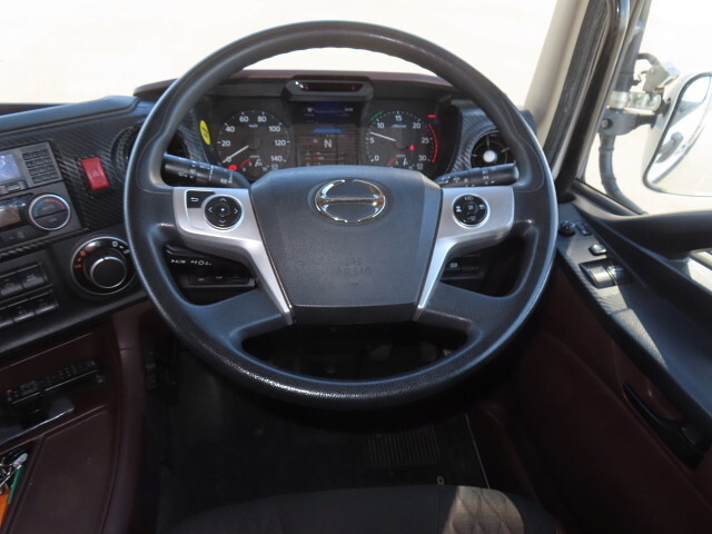 日野プロフィアアルミウイング大型（10t）[写真20]