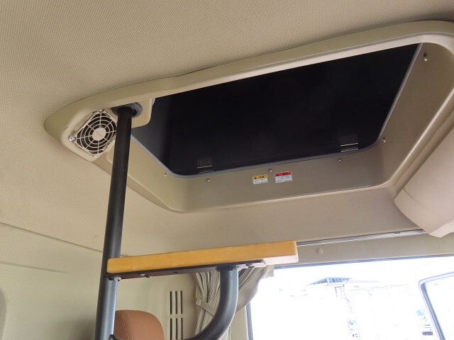 日野プロフィアアルミウイング大型（10t）[写真25]