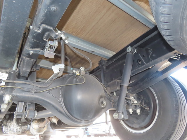 いすゞエルフアルミバン小型（2t・3t）[写真12]