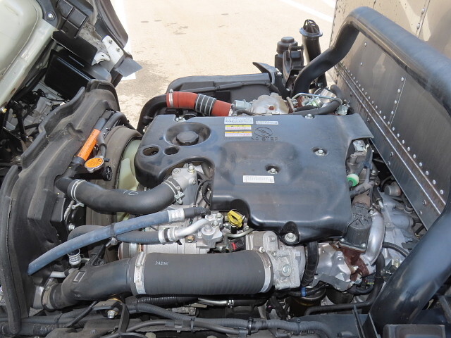 いすゞエルフアルミバン小型（2t・3t）[写真16]