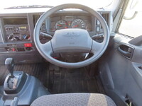 いすゞエルフアルミバン小型（2t・3t）[写真24]