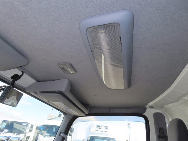 いすゞエルフアルミバン小型（2t・3t）[写真24]