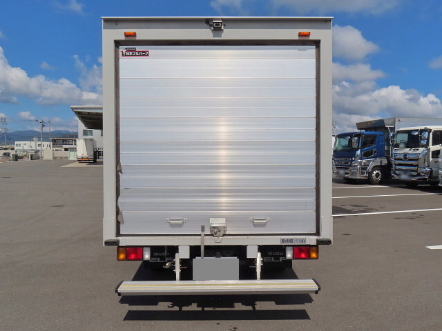 いすゞエルフアルミバン小型（2t・3t）[写真06]