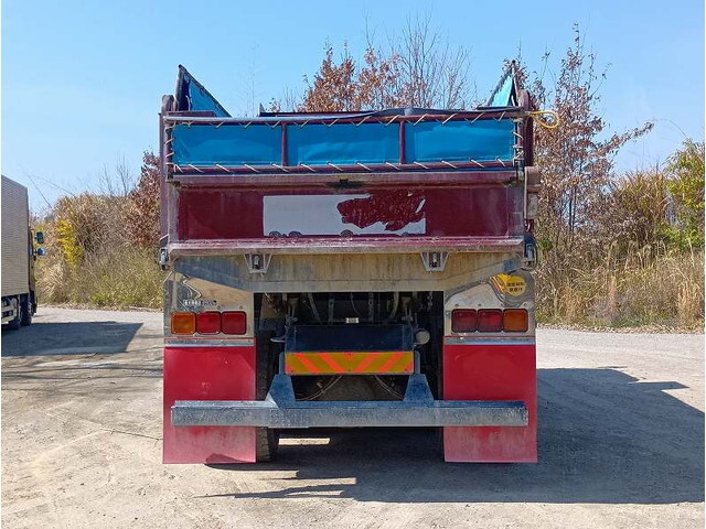 いすゞギガダンプ大型（10t）[写真06]
