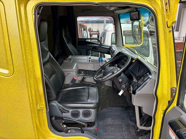 三菱ふそうスーパーグレートダンプ大型（10t）[写真28]