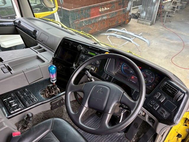 三菱ふそうスーパーグレートダンプ大型（10t）[写真29]