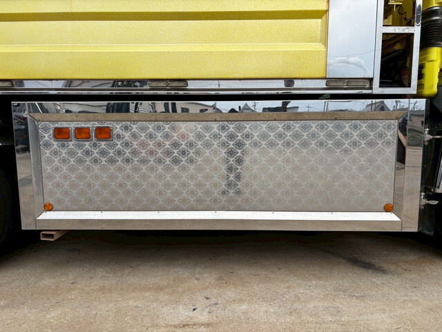 三菱ふそうスーパーグレートダンプ大型（10t）[写真08]