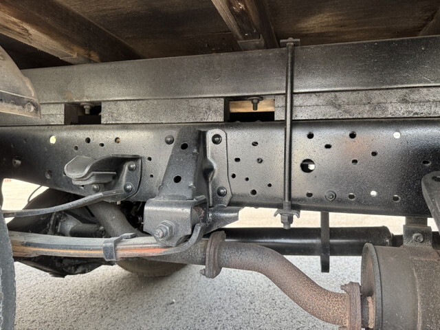 いすゞエルフクレーン4段小型（2t・3t）[写真24]