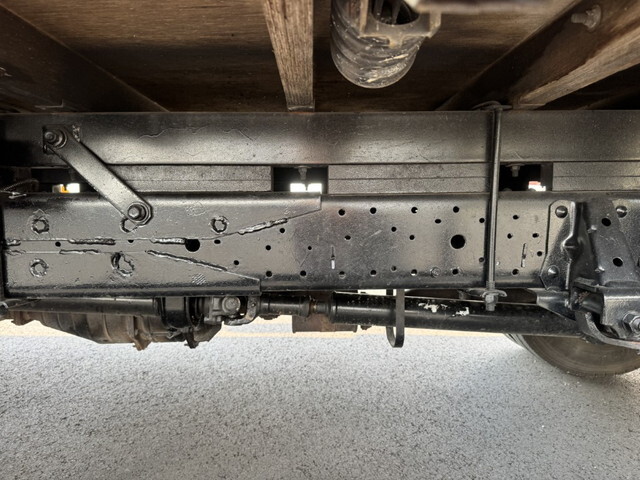 いすゞエルフクレーン4段小型（2t・3t）[写真27]