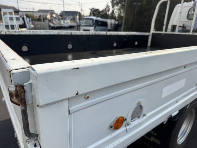 いすゞエルフクレーン4段小型（2t・3t）[写真35]