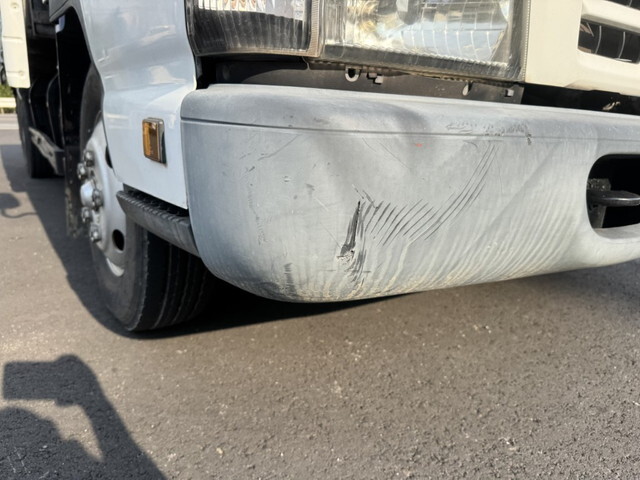 いすゞエルフクレーン4段小型（2t・3t）[写真38]