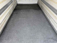 いすゞエルフ冷凍車（冷蔵車）小型（2t・3t）[写真16]