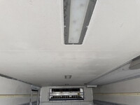 いすゞエルフ冷凍車（冷蔵車）小型（2t・3t）[写真17]