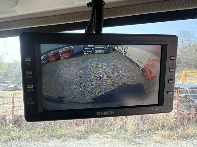 いすゞエルフ冷凍車（冷蔵車）小型（2t・3t）[写真33]