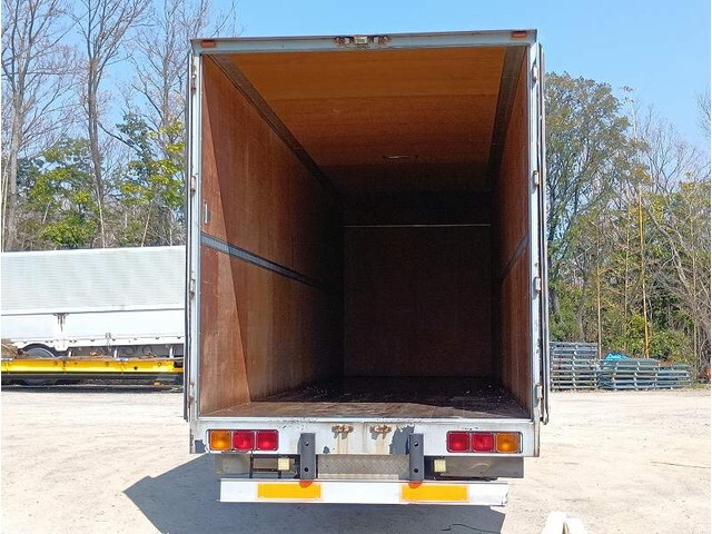 UDトラックスコンドルアルミバン中型（4t）[写真13]