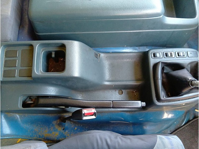 UDトラックスコンドルアルミバン中型（4t）[写真22]