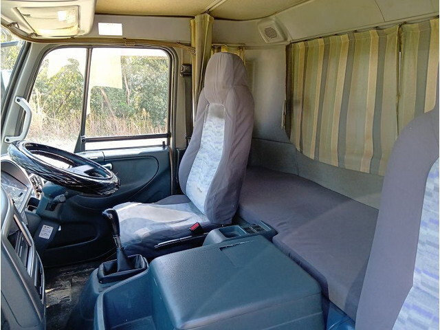 UDトラックスコンドルアルミバン中型（4t）[写真27]