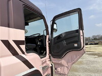 いすゞギガアルミウイング大型（10t）[写真26]